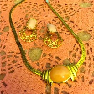 Vintage Trifari Necklace & Clip on Earrings